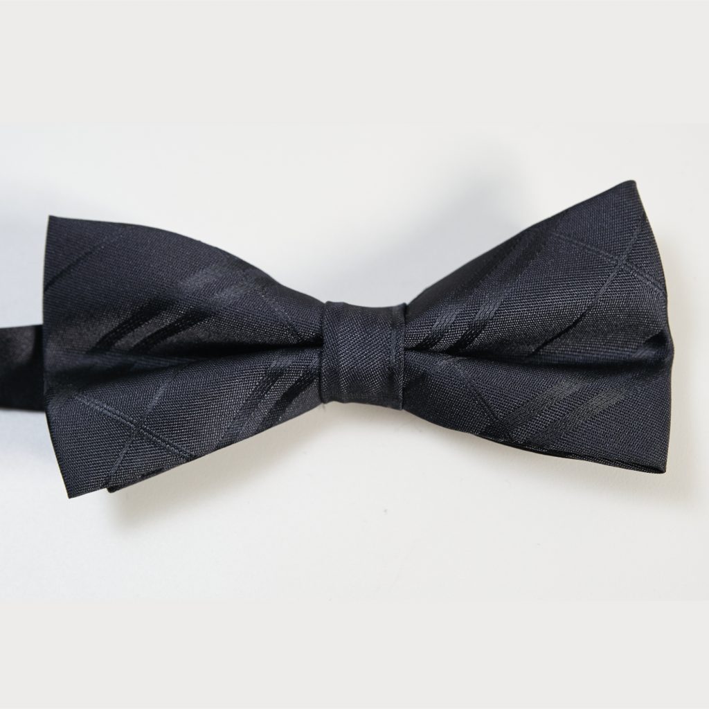 示意圖/卡爾登西服的黑色領結，低調卻非常有質感，是您參加黑領帶宴會的最佳拍檔。