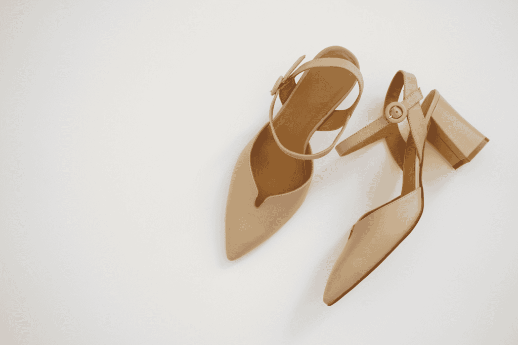 別再穿成上班模式！尾牙春酒穿搭懶人包：女性西裝穿搭全攻略一次看